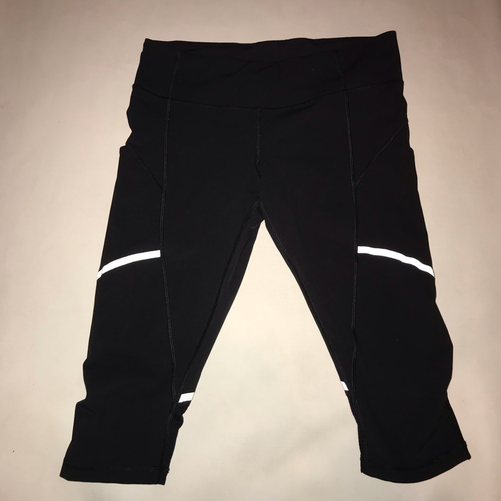Lululemon Capri with side pockets